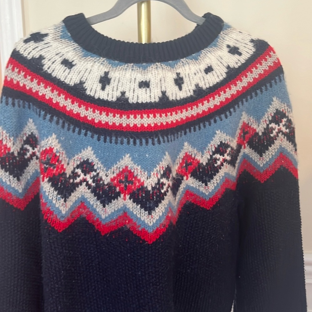 jcrew fair isle sweater in navy red and white. size xl.